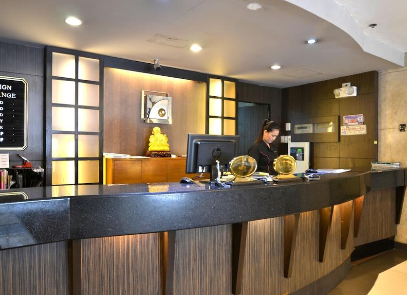 Front desk Photo