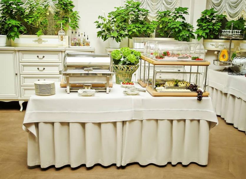 Buffet Photo