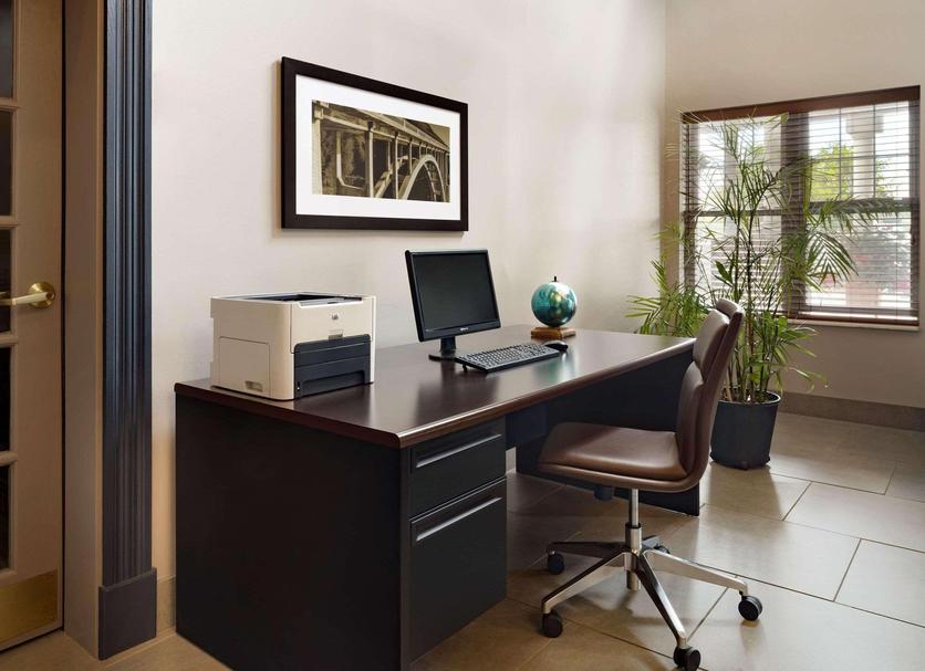 Business center Photo
