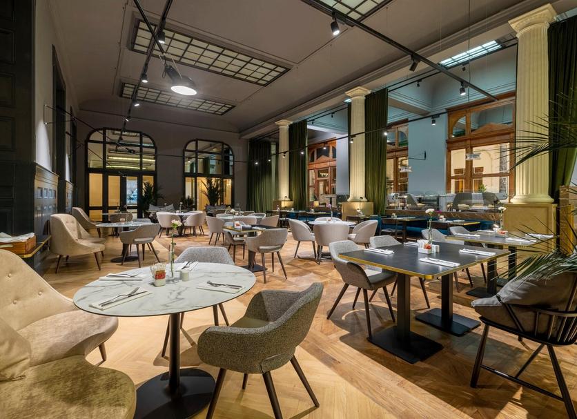 Restaurant Photo