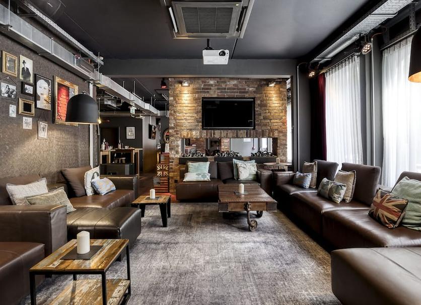Lounge Photo