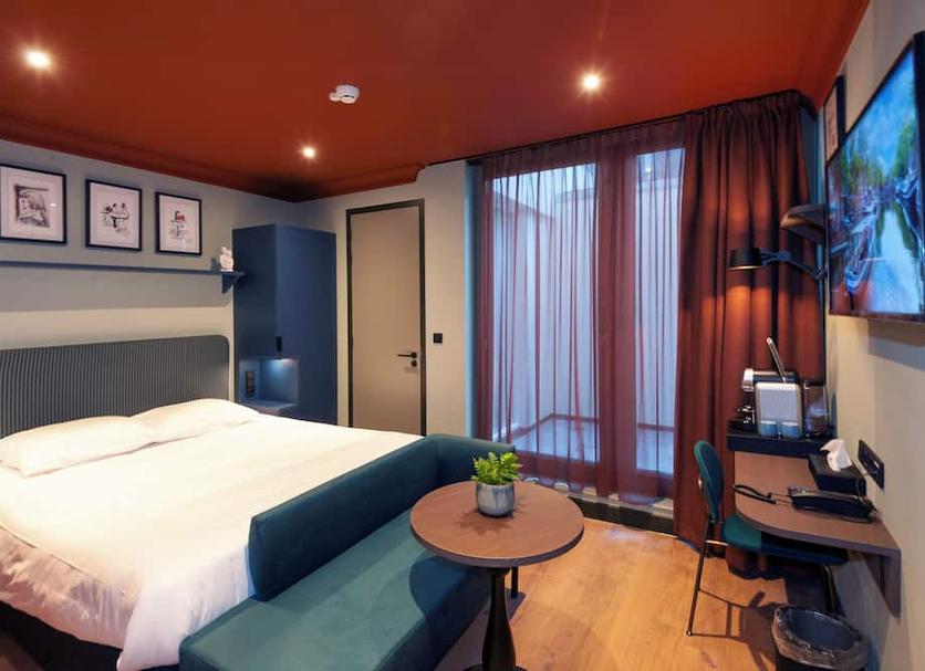 Bedroom Photo