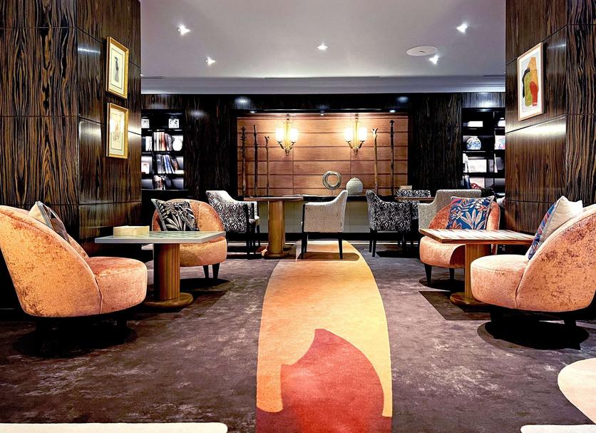Lounge Photo