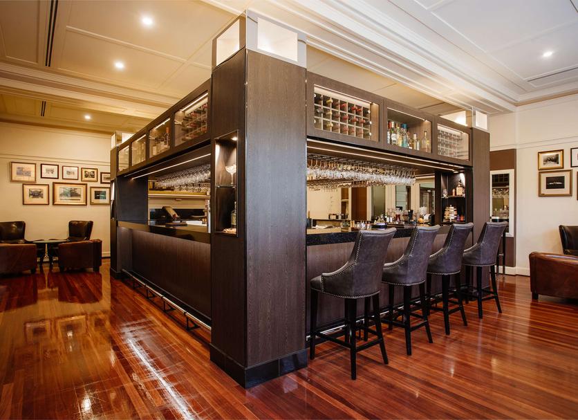 Bar Photo