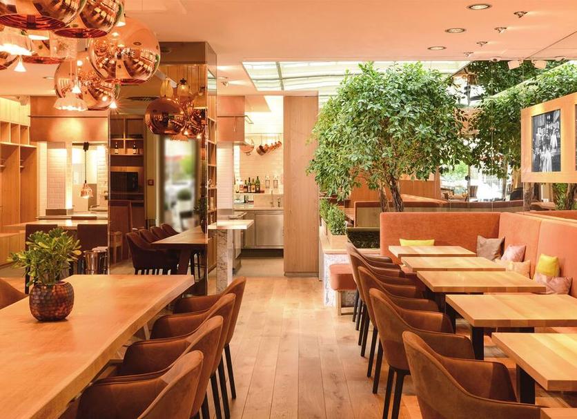 Restaurant Photo