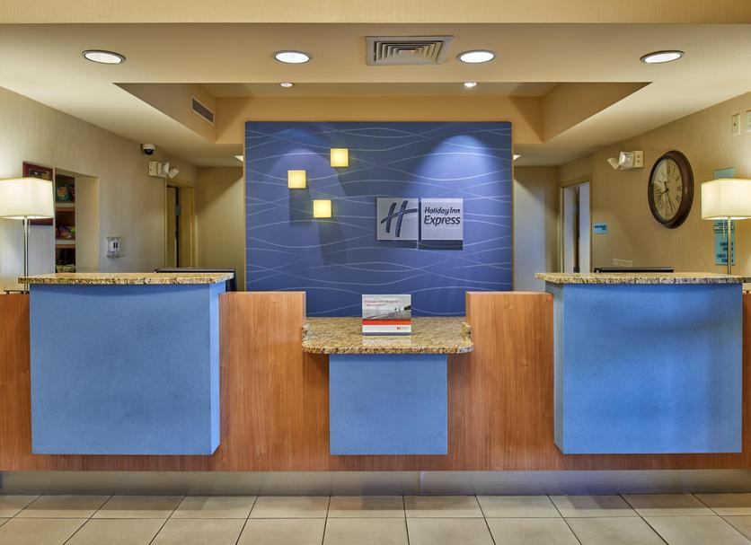 Front desk Photo