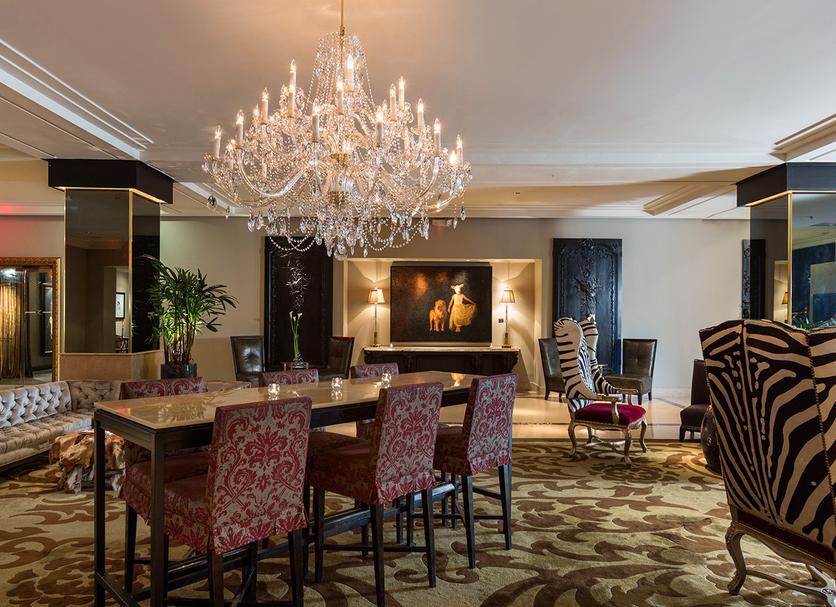 Dining room Photo