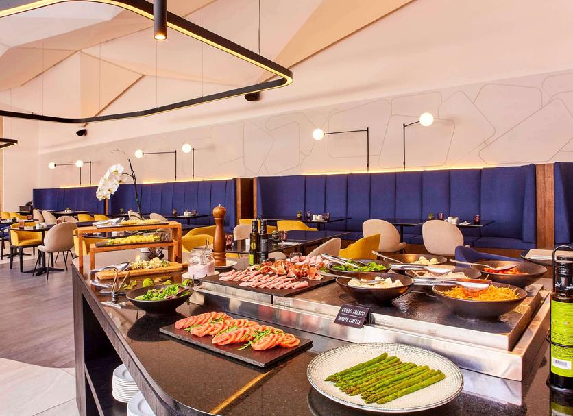 Buffet Photo