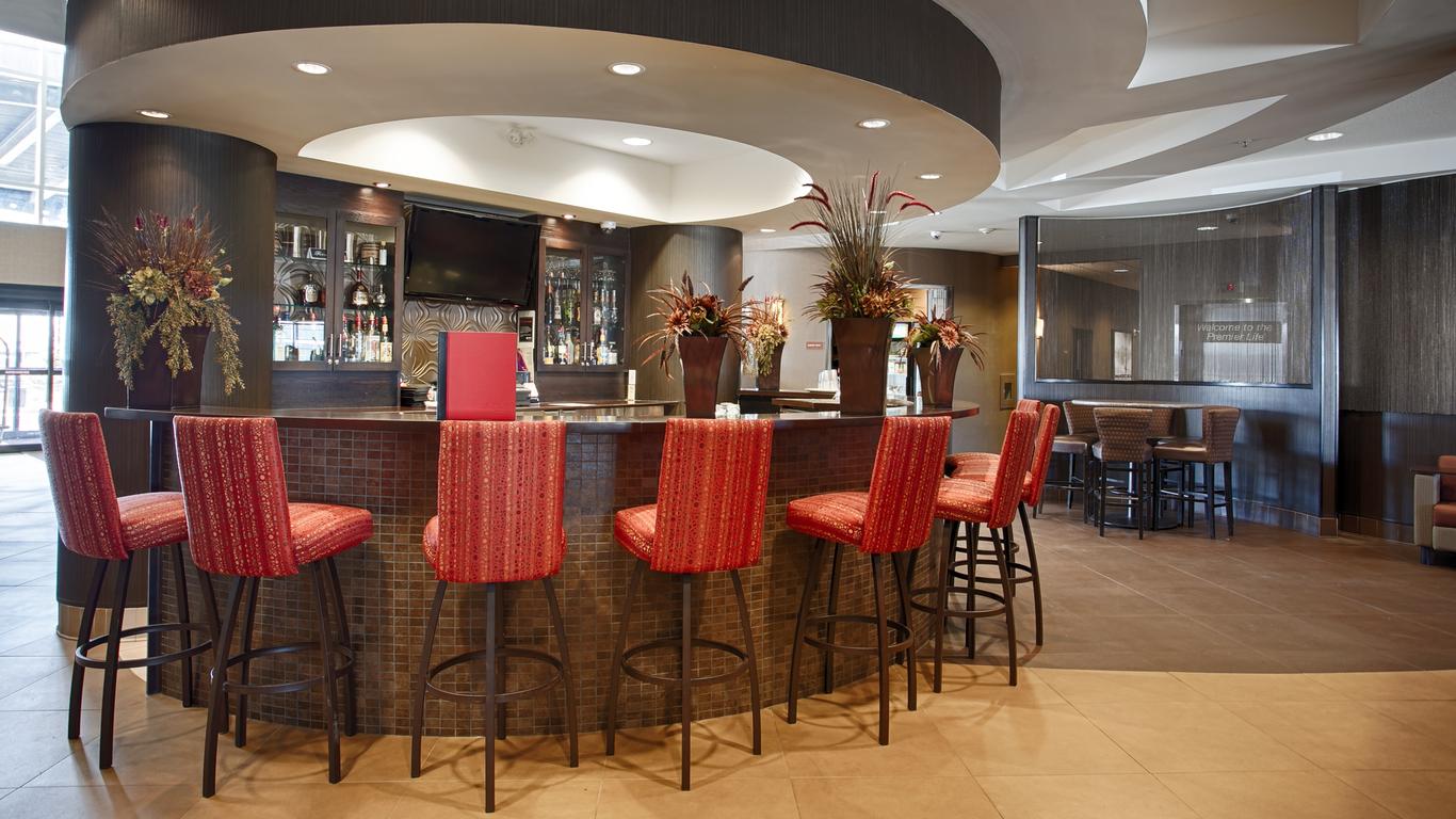 Best Western Premier Freeport Inn Calgary Airport