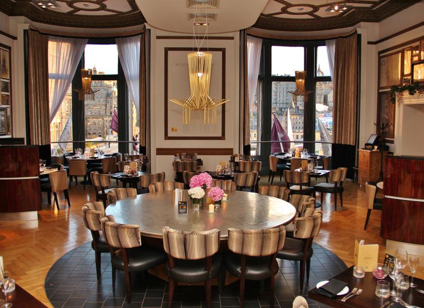Restaurant Photo