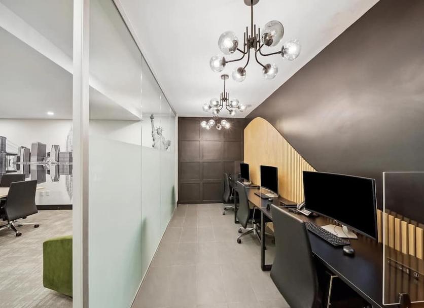 Business center Photo