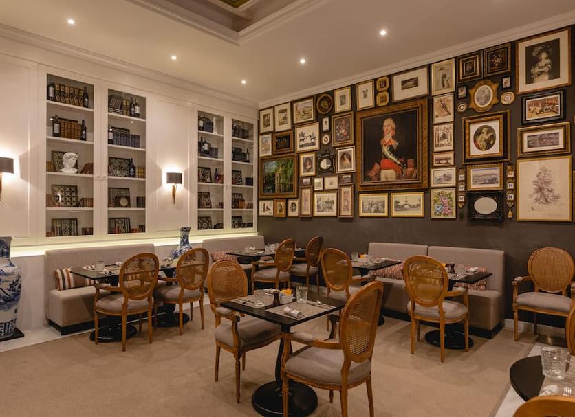 Restaurant Photo
