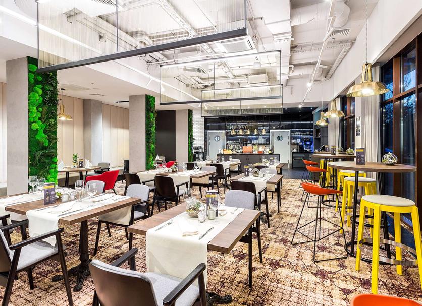 Restaurant Photo