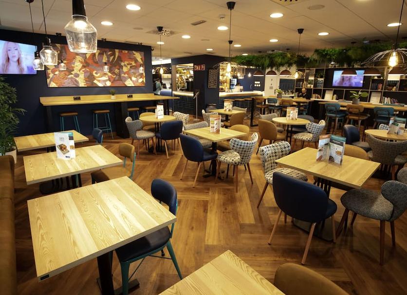 Restaurant Photo