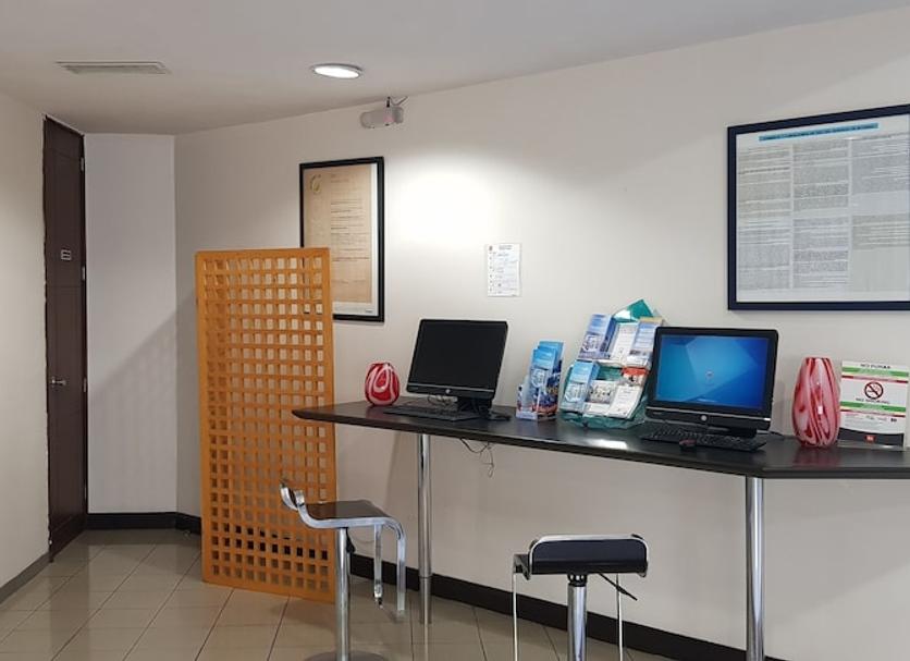 Business center Photo