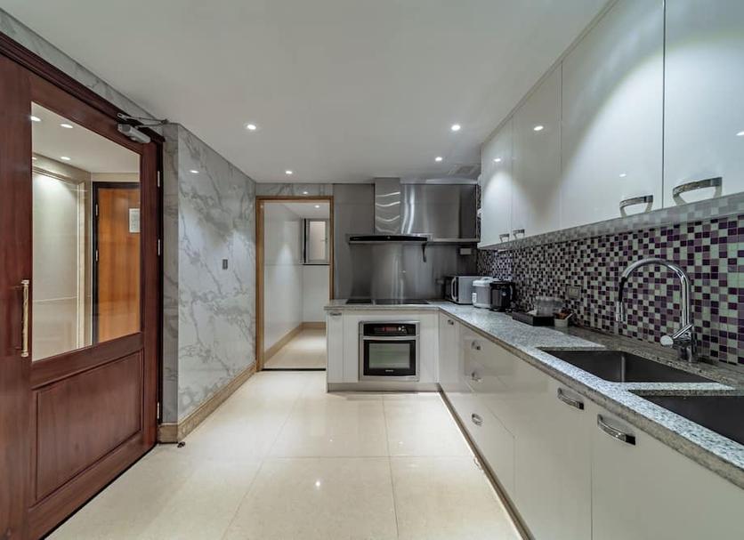 Kitchen Photo