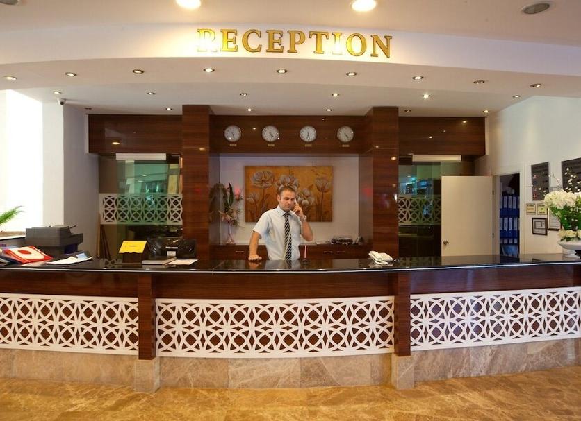 Front desk Photo