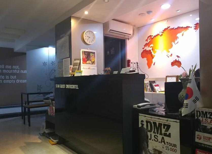 Front desk Photo