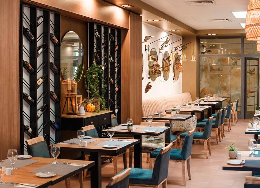 Restaurant Photo