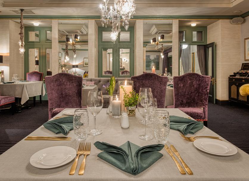 Restaurant Photo