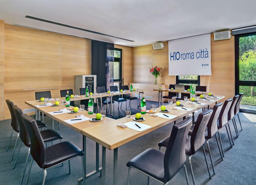 Conference room Photo