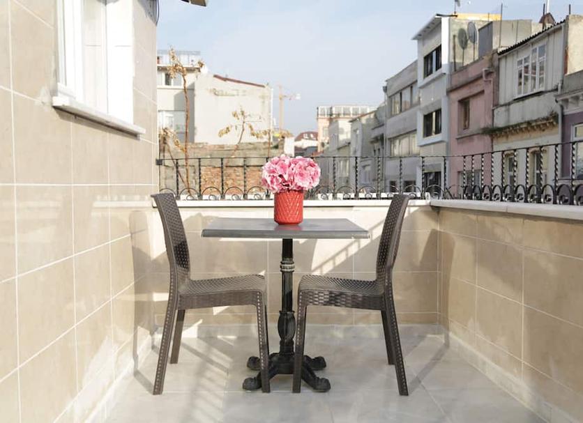 Balcony Photo