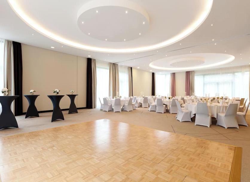 Banquet hall Photo