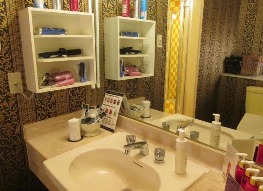 Bathroom Photo