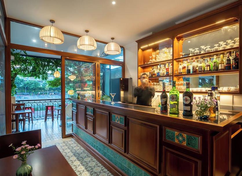 Bar Photo