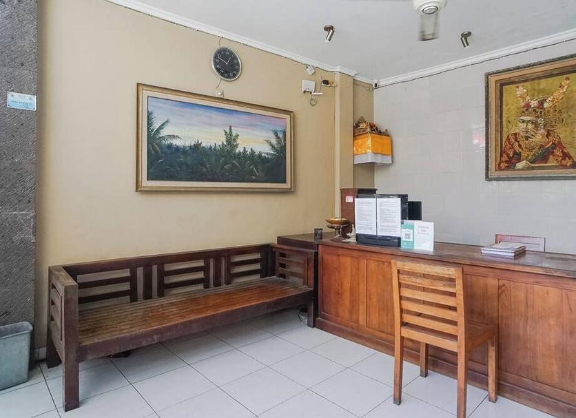 Front desk Photo