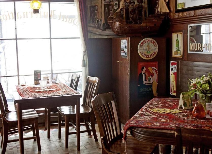 Dining room Photo