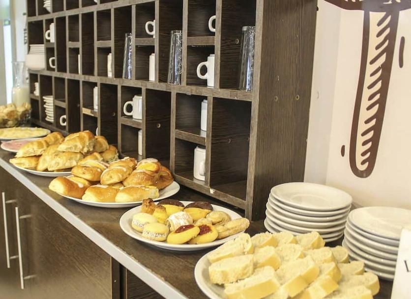Buffet Photo