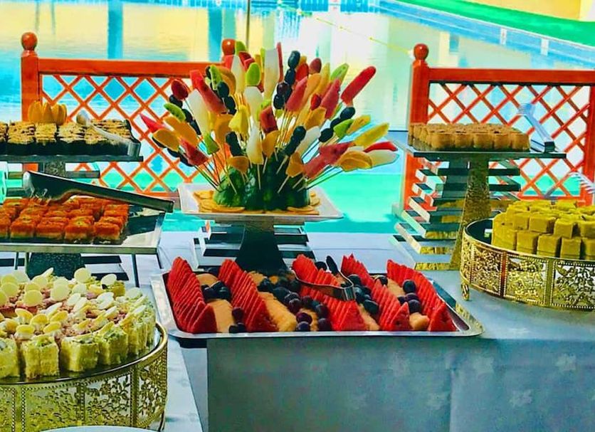 Buffet Photo