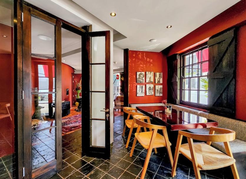 Dining room Photo