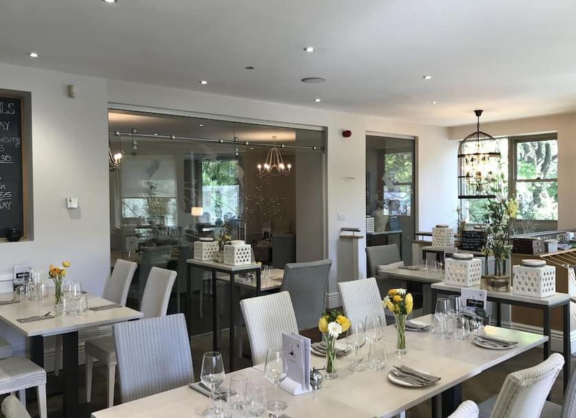 Restaurant Photo