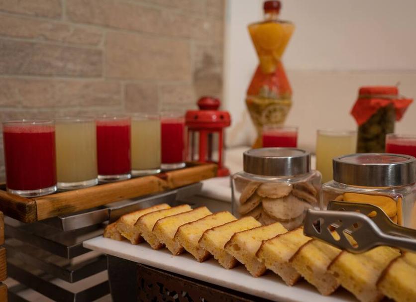 Buffet Photo