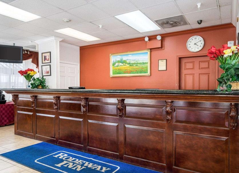 Front desk Photo