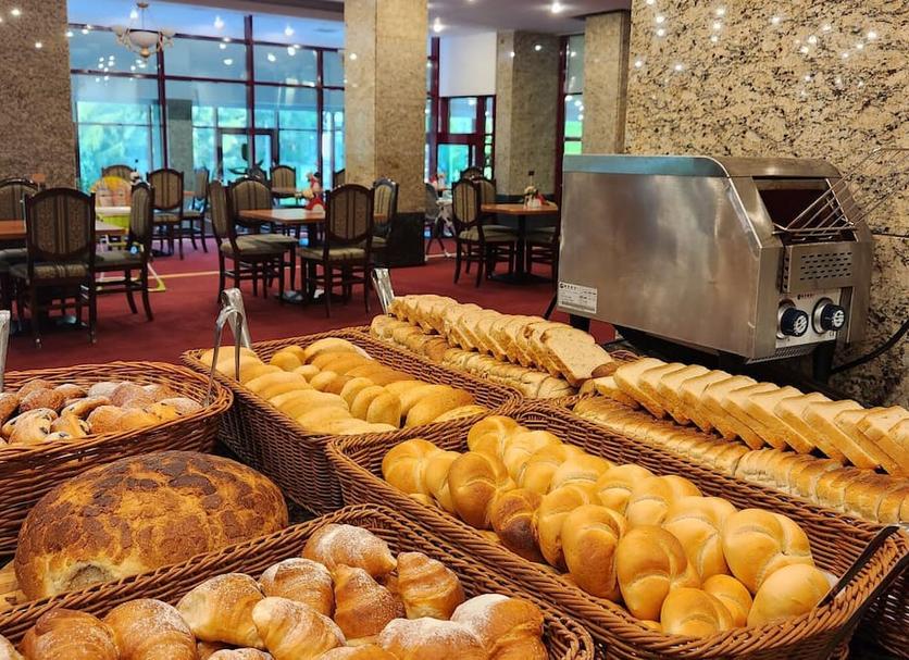 Buffet Photo