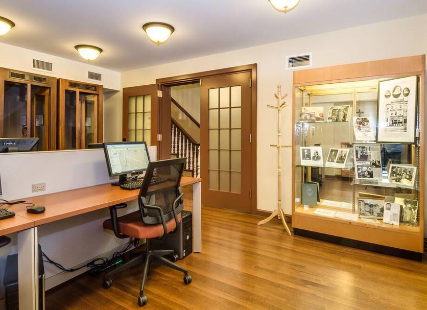 Business center Photo