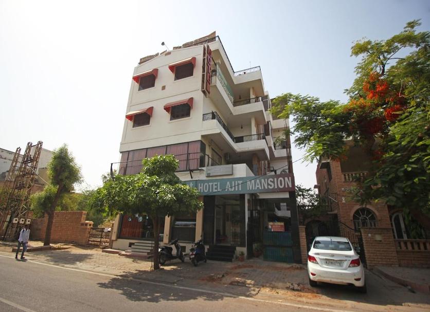 Building Photo