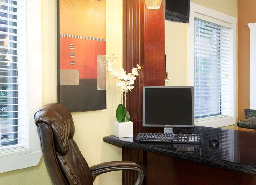 Business center Photo