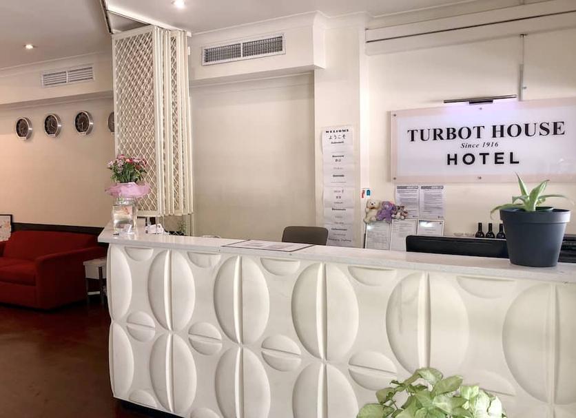 Front desk Photo