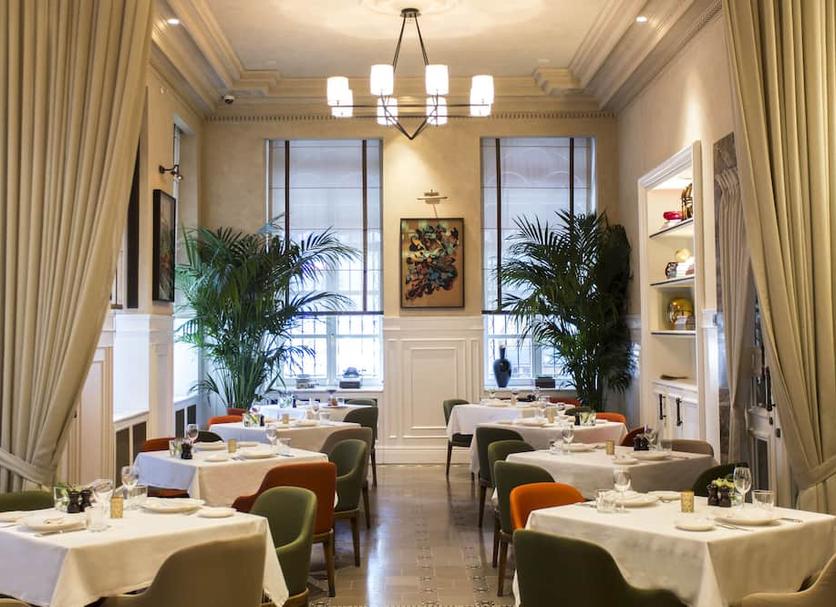 Restaurant Photo