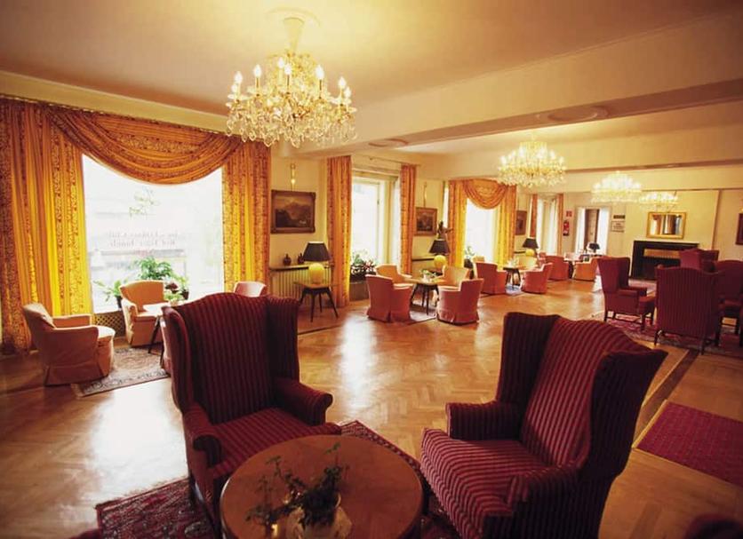 Lounge Photo