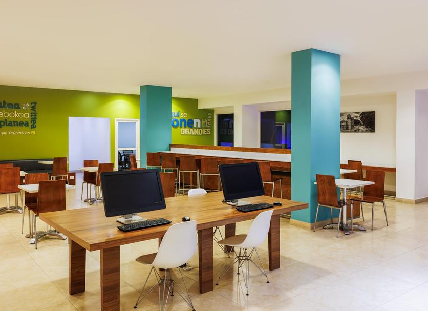 Business center Photo