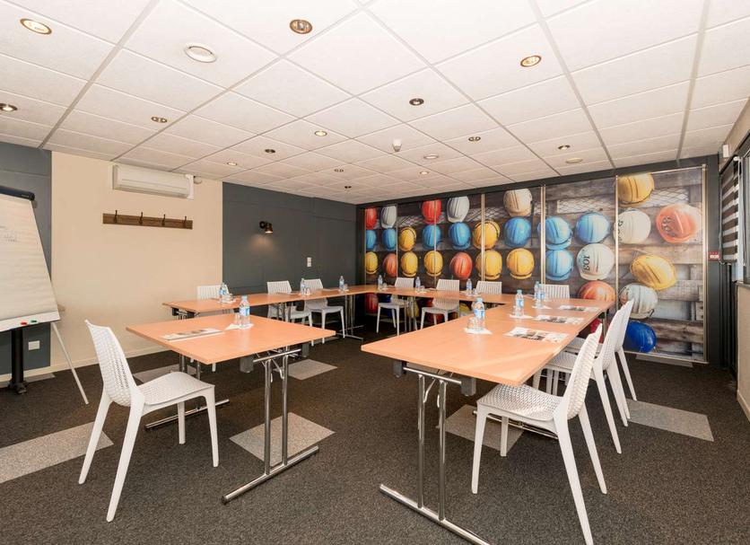 Business center Photo