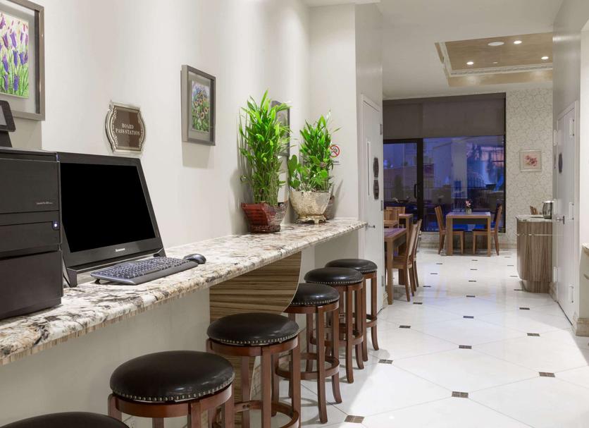 Business center Photo