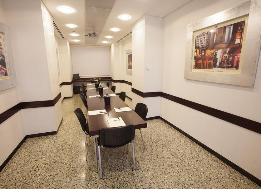 Conference room Photo