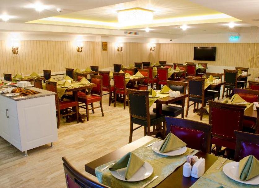 Dining room Photo