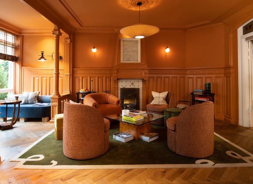 Lounge Photo